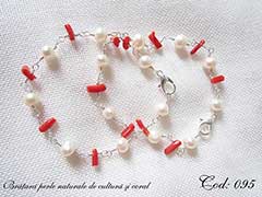 Bratara perle naturale de cultura si coral. Cod: 095.